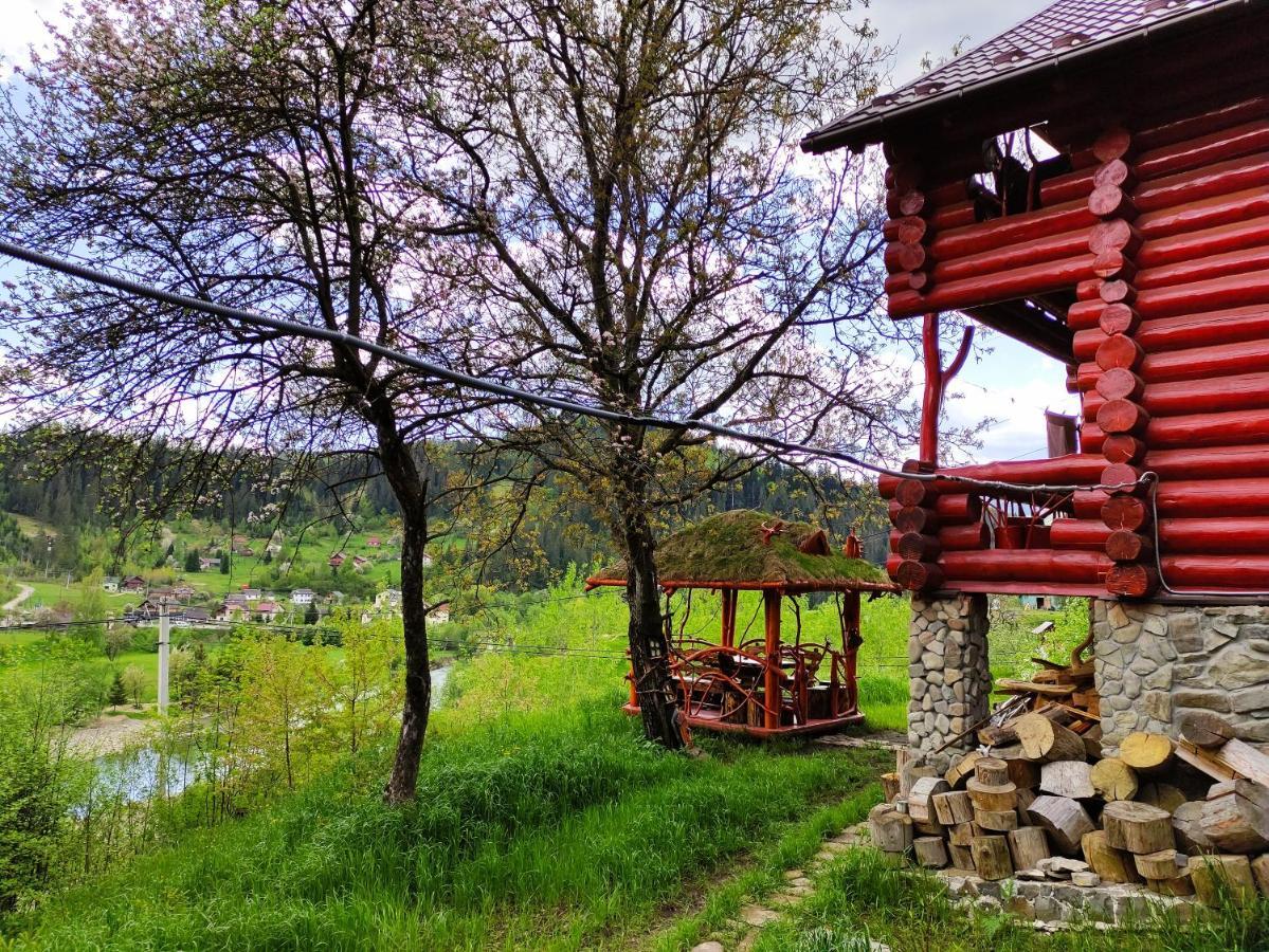 Дерев'Яний Котедж "Казка" Iaremcea Exterior foto